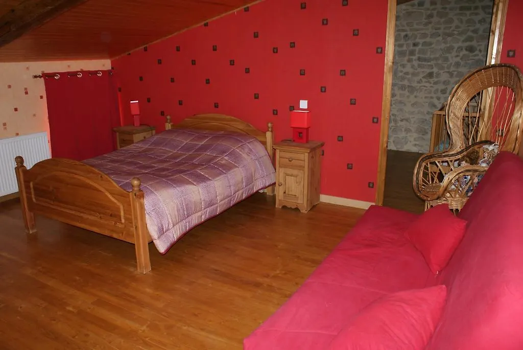 Pierre Des Anges Hotel Montagny  Guest house